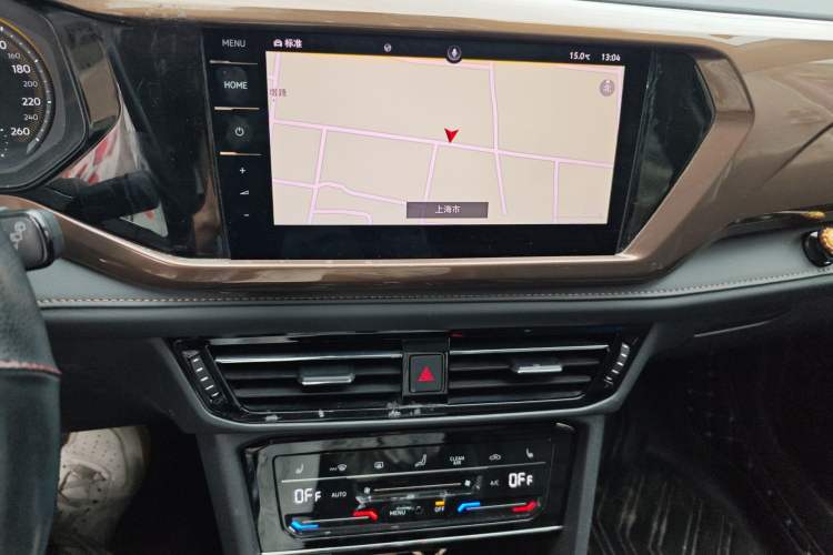 Used Volkswagen Tharu 2020 280TSI Two-Wheel Drive Luxury Plus Version China VI Standard Audio And AC Panel