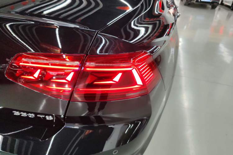 Used Volkswagen Magotan 2020 330TSI DSG Leading Model
