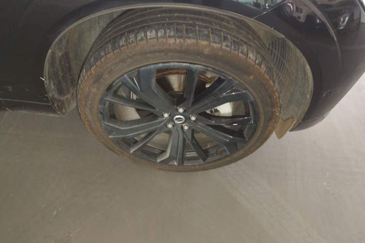 Used Volvo XC60 New Energy 2024 T8 Plug-in Hybrid Long-Range All-Wheel Drive Zhiyuan Polar Night Edition