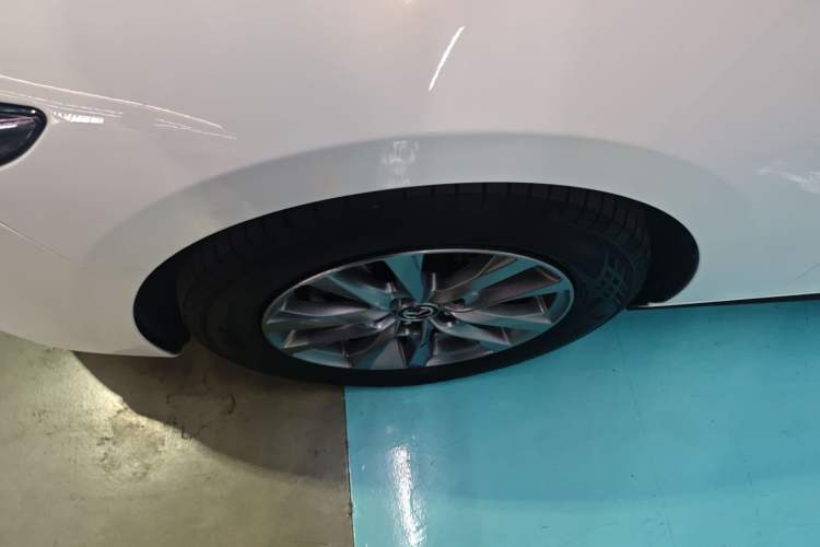 Used Mazda 3 Axela 2022 2.0L Automatic Zhiqing Edition Left Front Wheel Hub