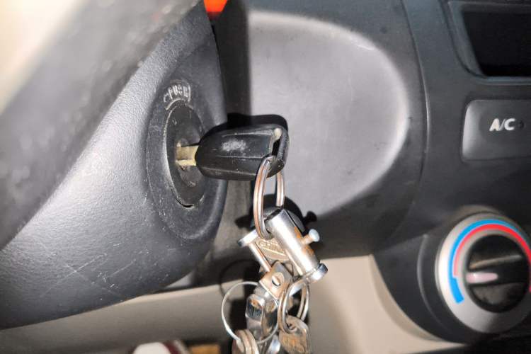 Used Everus S1 2014 1.3L Manual Comfort Edition