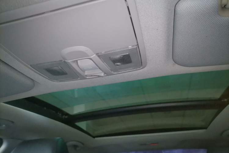 Used Hyundai Mistra 2014 1.8L Automatic Smart GLS Headliner