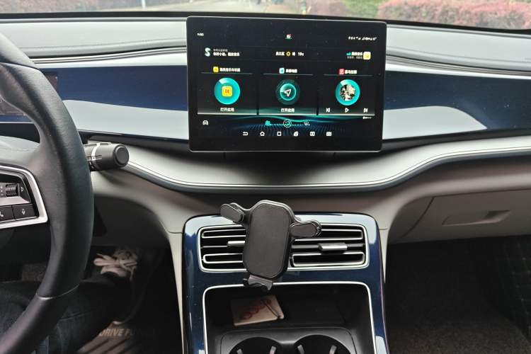 Used BYD Qin PLUS 2021 DM-i 55KM Flagship Model Audio And AC Panel