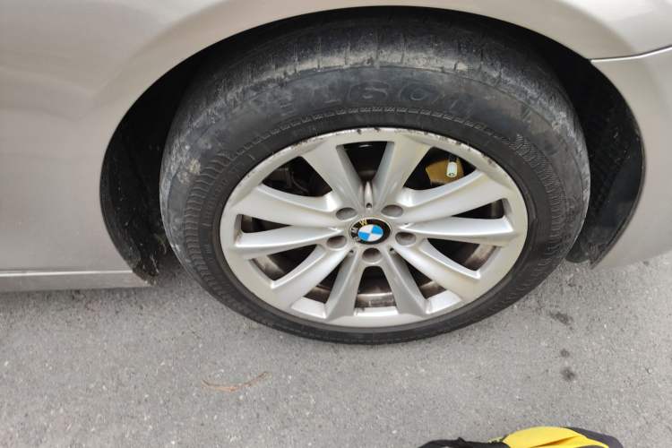 Used BMW 5 Series 2014 520Li Elegant Model
