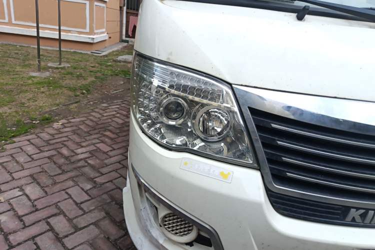 Used King Long Longyao 8 2022 Pure Electric Van Flat Roof 50.232 kWh