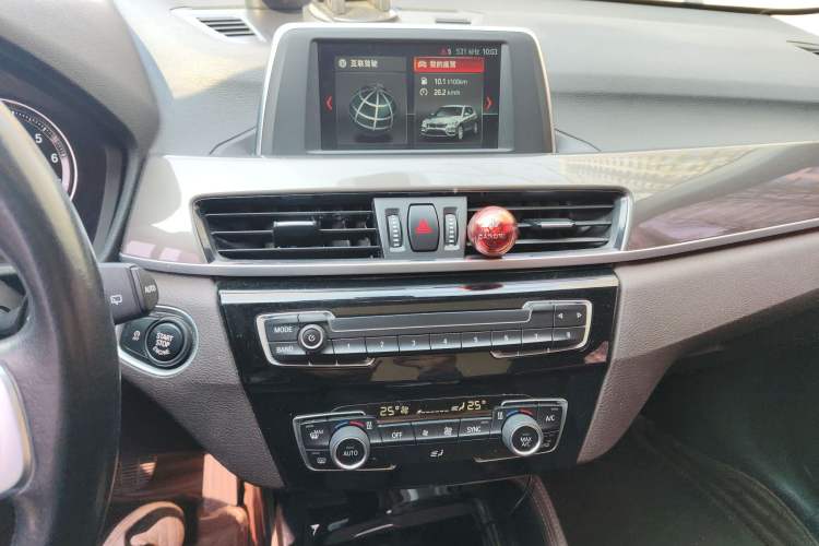Used BMW X1 2019 sDrive18Li Premium Edition Audio And AC Panel