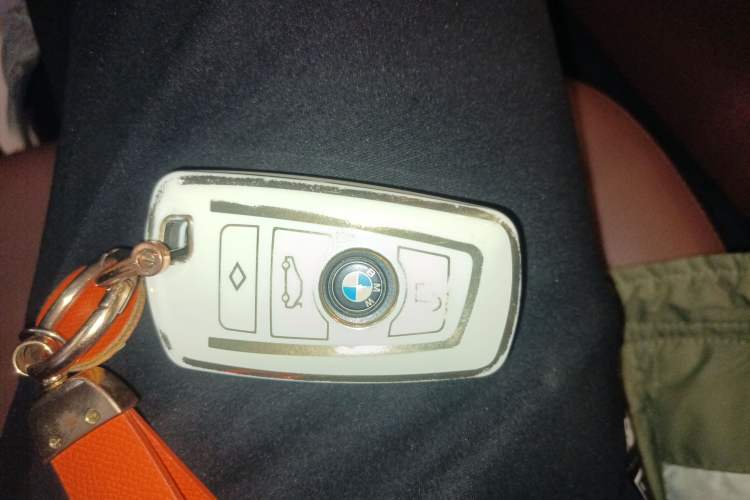 Used BMW 5 Series GT 2014 528i Leading Model
