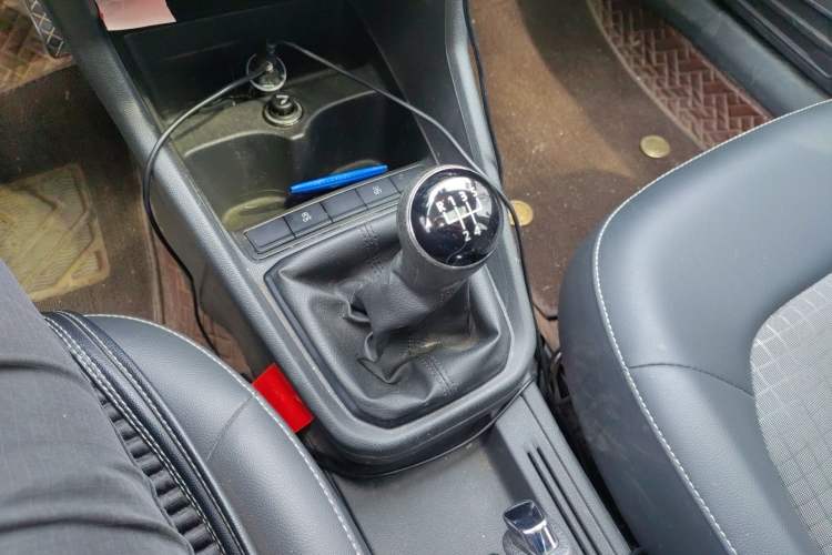 Used Volkswagen Santana 2019 1.5L Manual Comfort Edition China VI Standard Gear Lever