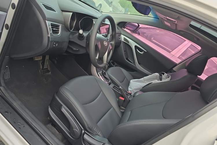 Used Hyundai Elantra (5th Generation / Langdong) 2015 1.6L Automatic Leading Model Left Front Seat