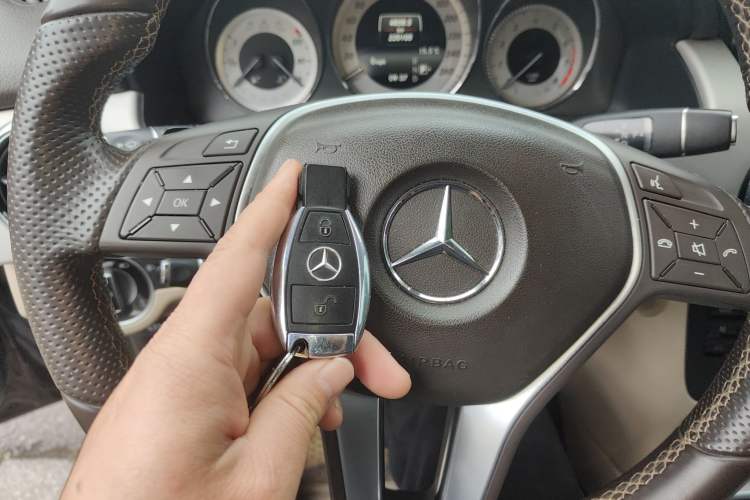 Used Mercedes-Benz GLK-Class 2014 GLK 260 4MATIC Dynamic Model
