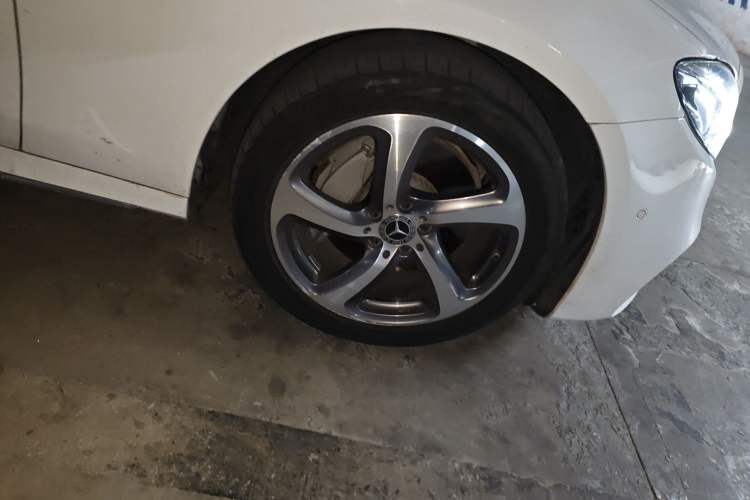 Used Mercedes-Benz E-Class 2019 Restyled E 300 L Sporty and Stylish Edition