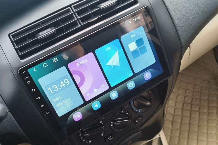 Used Nissan Livina 2013 1.6XE CVT Comfort Edition
