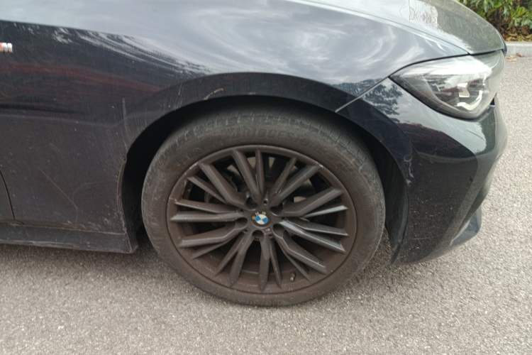 Used BMW 3 Series 2022 325i M Sport Night Edition Package Right Front Wheel Hub