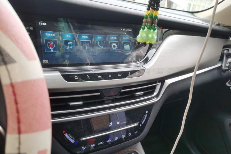 Used CHANGAN CS35PLUS 2018 1.6L Automatic Changlian Edition China V Standard Audio And AC Panel