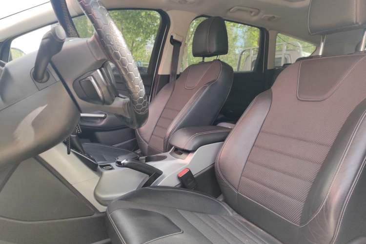 Used Ford Kuga 2015 1.5L GTDi Two-Wheel Drive Fashion Edition Left Front Seat