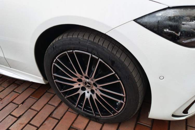 Used Mercedes-Benz C-Class 2025 C 260 L Sport Edition Right Front Wheel Hub