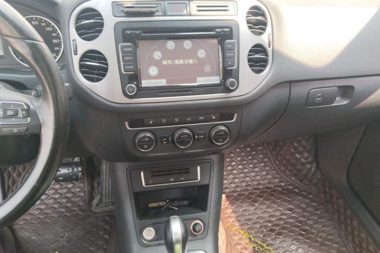 Used Volkswagen Tiguan 2013 2.0 TSI Automatic All-Wheel-Drive Flagship Edition