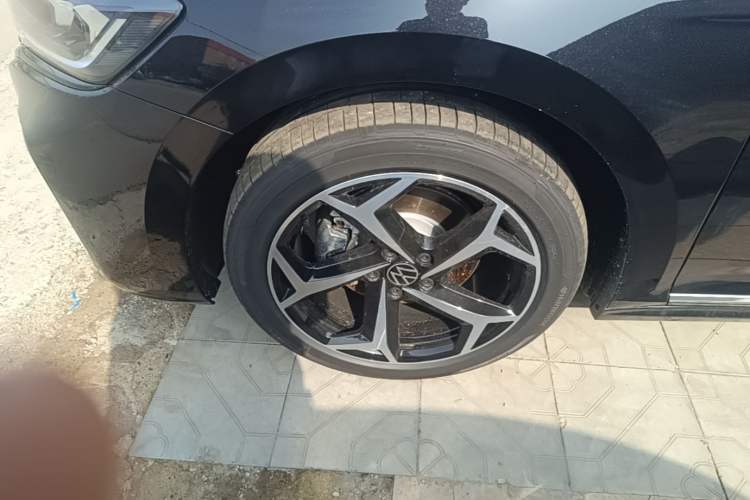 Used Volkswagen Passat 2026 Model, Outstanding 380TSI Xingkong Longteng Edition Exterior 4