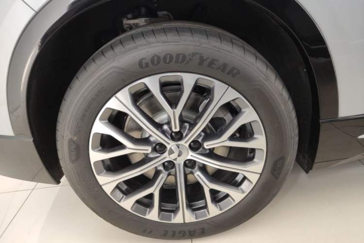 Used Nio ES6 2025 75 kWh Right Rear Wheel Hub