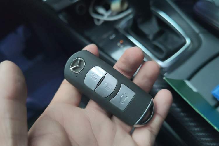 Used Mazda Atenza 2014 2.5L Blue Sky Prestige Edition Vehicle Key