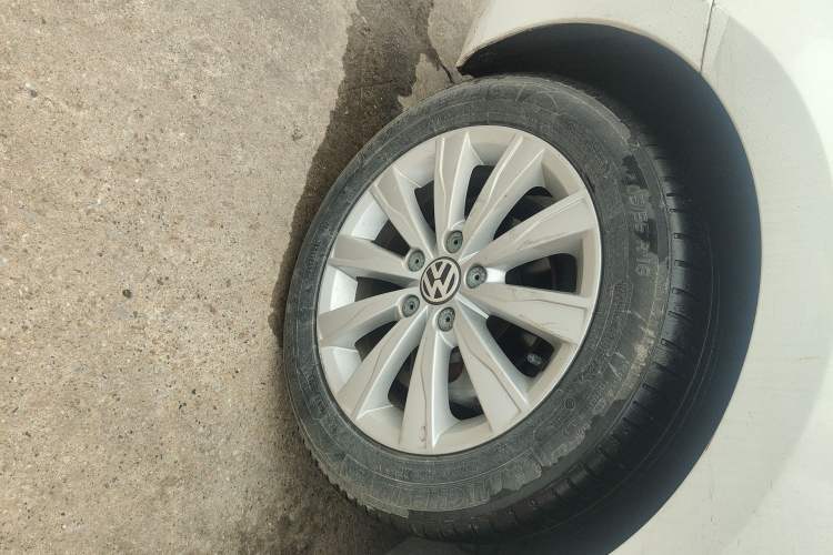 Used Volkswagen Sagitar 2014 1.4TSI Automatic Luxury Model
