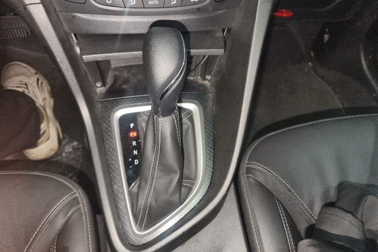 Used Buick GT 2019 18T Automatic Connected Elite Model China VI Standard Gear Lever