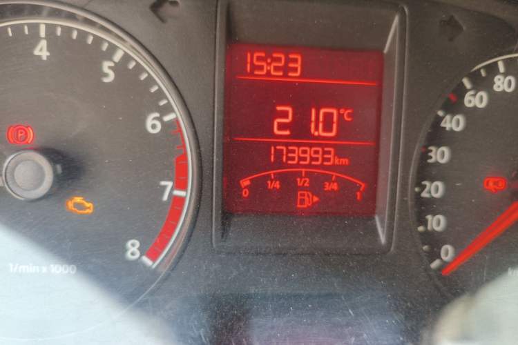 Used Volkswagen Jetta 2013 1.6L Manual Fashion Edition Odometer Close Up