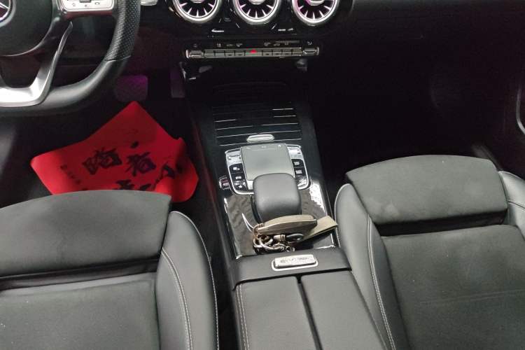 Used Mercedes-Benz A-Class 2019 A 200 L Sport Sedan Gear Lever