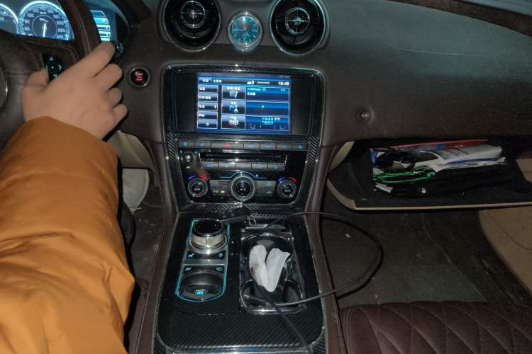 Used Jaguar XJ 2013 XJL 3.0 SC Panoramic Business Edition
