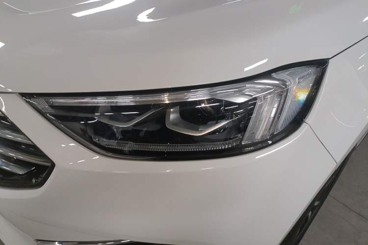 Used Ford Edge 2020 EcoBoost 245 Two-Wheel Drive Titanium 7-Seater