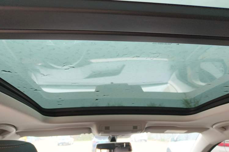 Used Volkswagen Tharu 2021 280TSI Two-Wheel Drive Comfort Edition Headliner