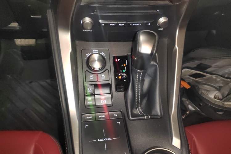 Used Lexus NX 2020 200 Front-Wheel Drive Vmotion Edition China VI Standard
