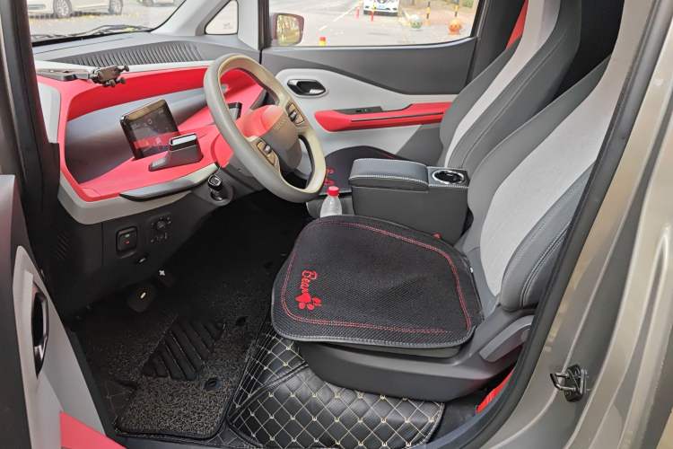 Used Baojun E200 2018 Smart Enjoy Edition
