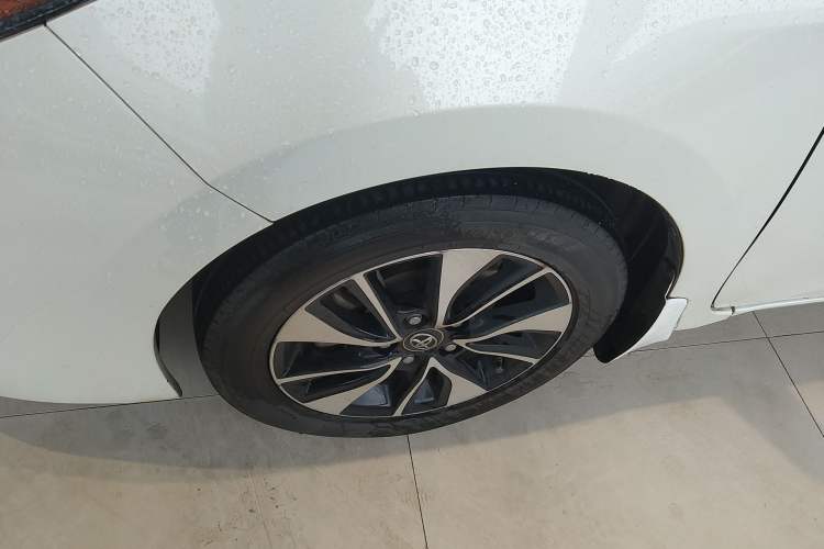 Used Toyota Levin 2017 Revised 185T CVT Leading Edition China V Standard Left Front Wheel Hub