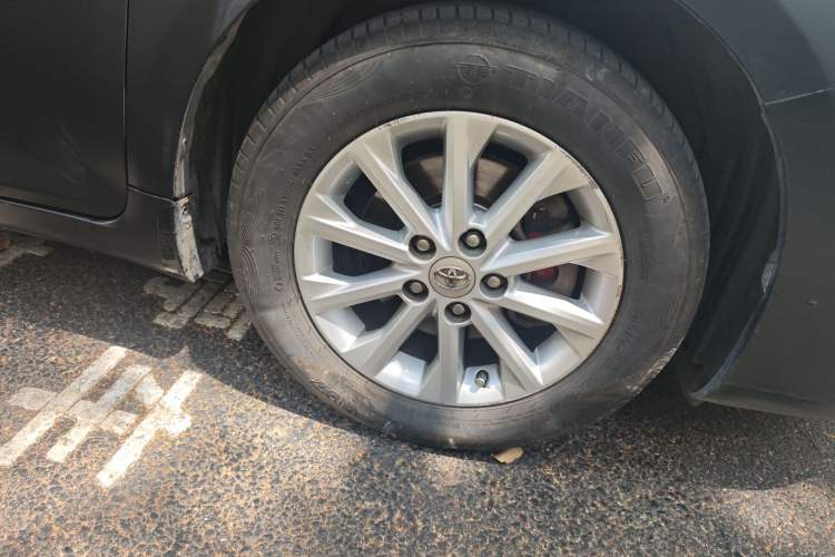 Used Toyota Camry 2016 2.0G 10th Anniversary Leading Edition