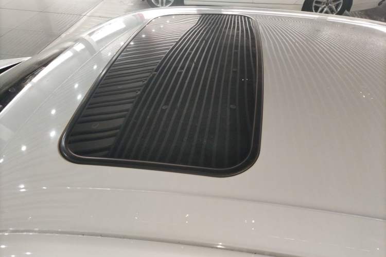 Used Ford Escort 2017 Happiness Edition 1.5L Automatic Fashion Version Roof