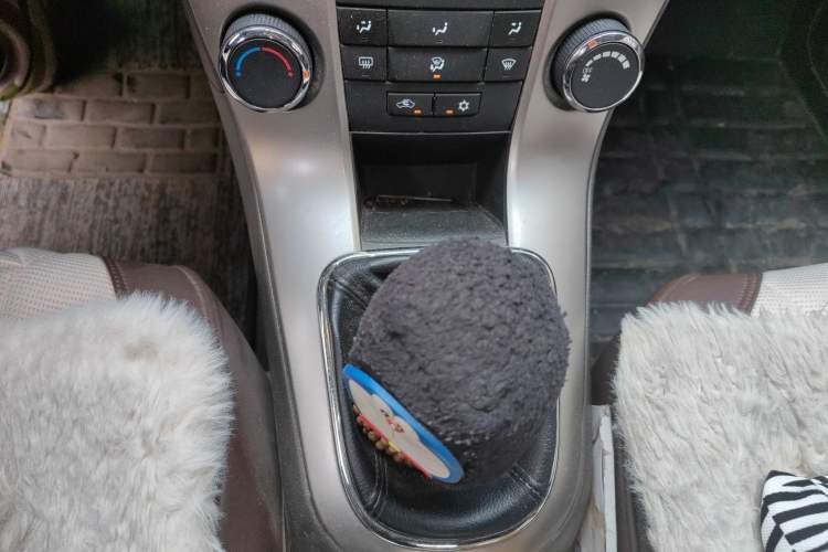 Used Chevrolet Cruze 2015 1.5L Classic SL MT
