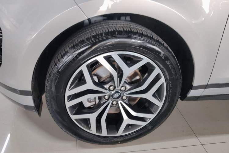 Used Land Rover Range Evoque 2023 Aurora L 249 PS Luxury Edition
