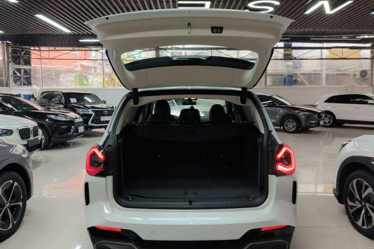 Used BMW iX3 2022 Updated Leading Type Trunk