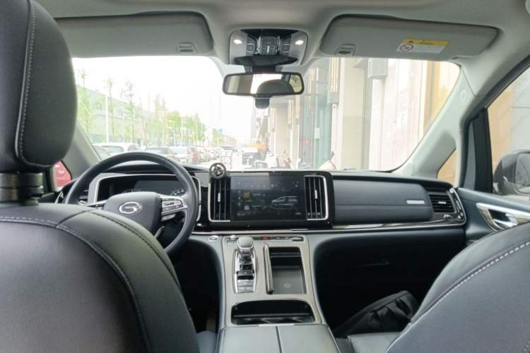 Used GAC Trumpchi M8 2021 Lingxiu Series 390T Ultimate Edition Center Console