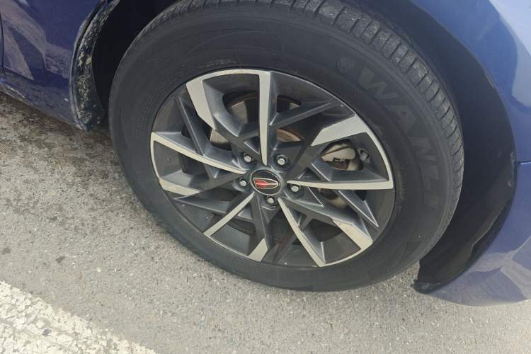 Used Hongqi H5 2020 1.5T DCT Flagship Edition Right Front Wheel Hub