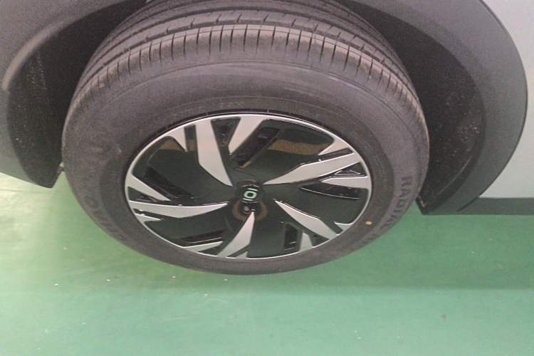 Used CHANGAN NEVO Q05 2026 Model 405Air Right Rear Wheel Hub