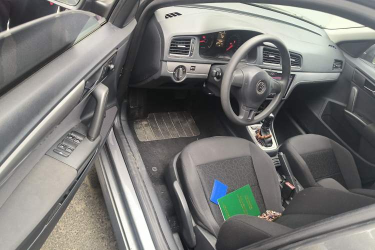 Used Volkswagen Lavida 2013 Revised Classic 1.6L Automatic Fashion Edition