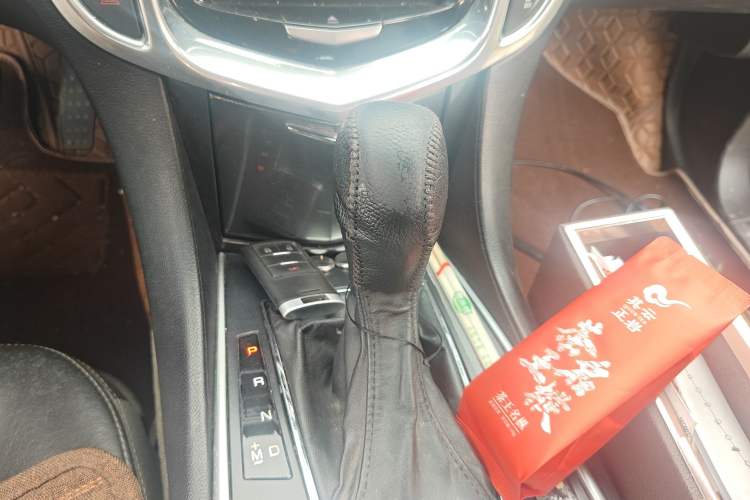 Used Cadillac SRX 2013 3.0L Comfort Model Gear Lever