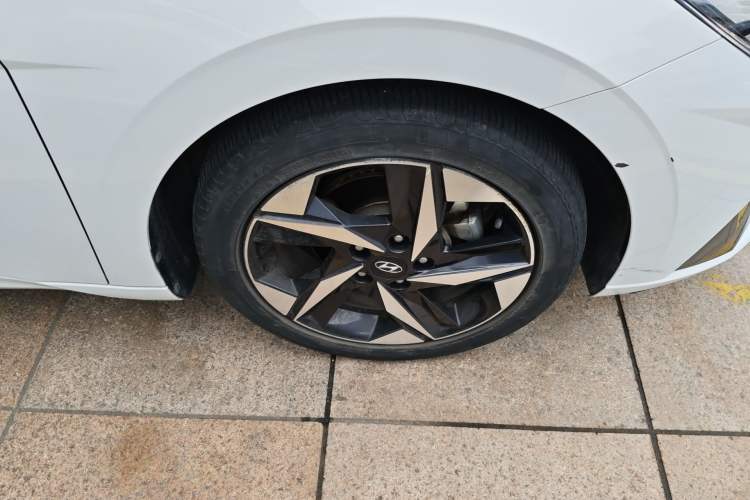 Used Hyundai Elantra 2023 1.5L CVT LUX Prestige Edition