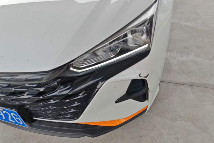 Used Dongfeng Aeolus Yixuan 2023 Mach Edition 1.5L Automatic Chasing Wind Version Left Front Headlight