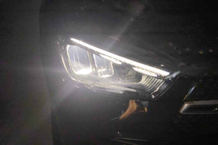 Used Mercedes-Benz GLE New Energy 2024 GLE 400 e 4MATIC Right Front Headlight