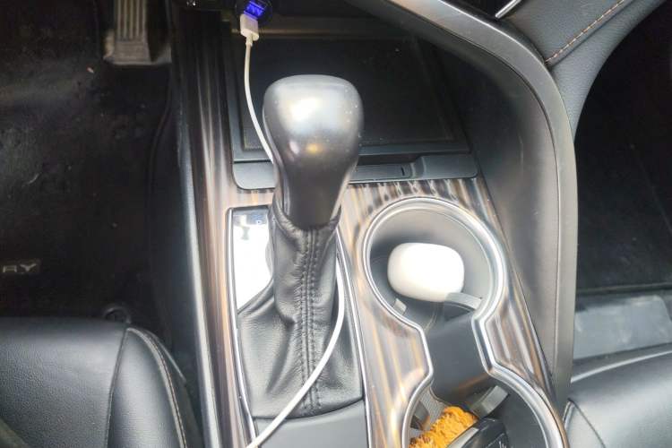 Used Toyota Camry 2019 2.0G Luxury Edition China VI Standard
