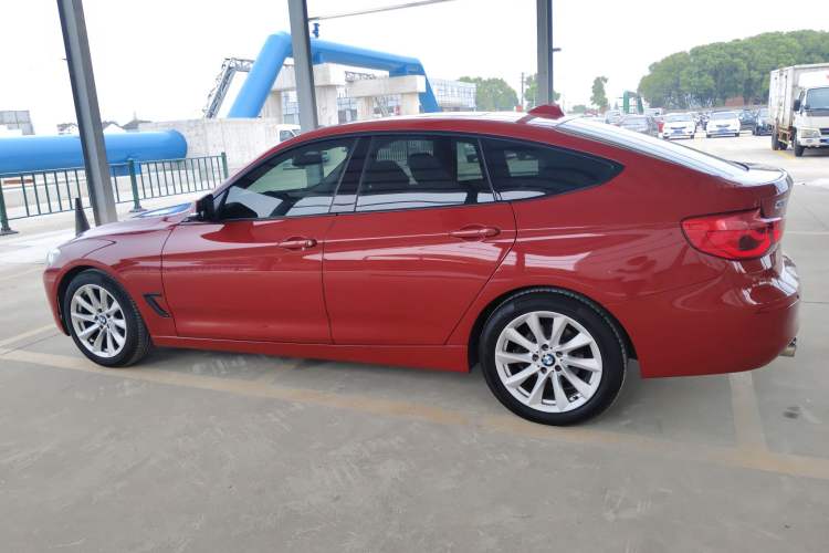 Used BMW 3 Series GT 2018 320i Sport Edition
