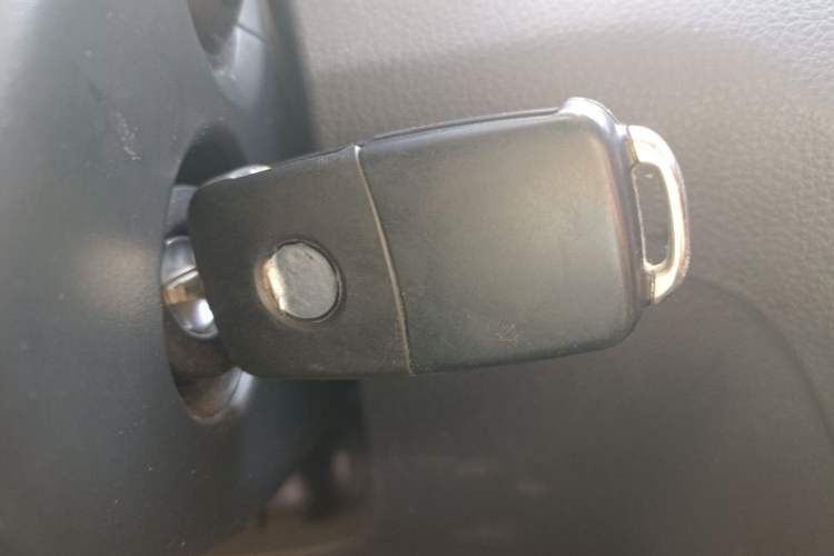 Used Volkswagen Bora 2015 Zhuihui Edition 1.6L Manual Comfort Model Vehicle Key